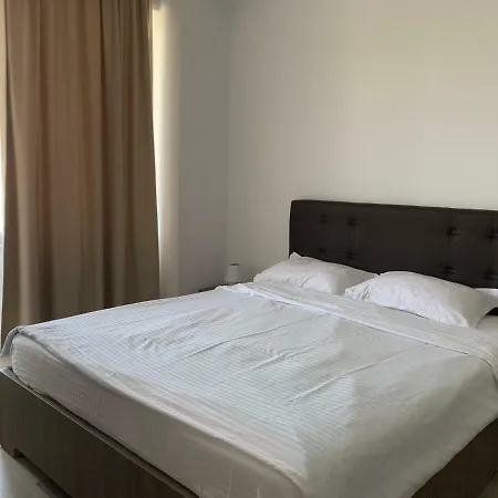 Sea View Summerland Studio Appartamento